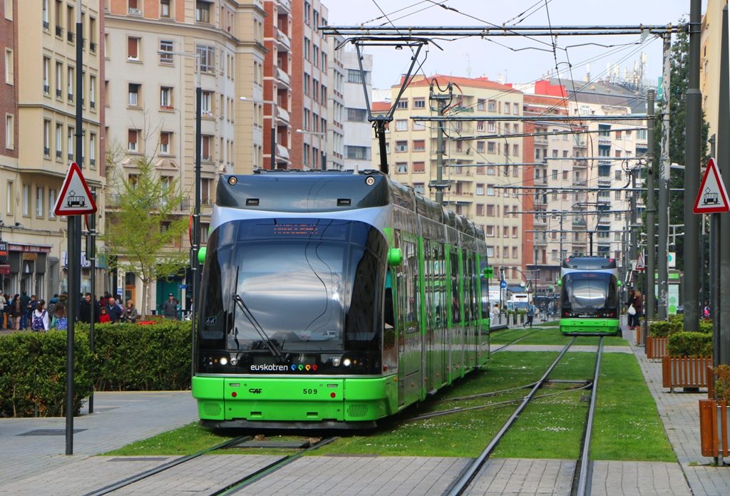 Vitoria Gasteiz Goes Ahead Urban Transport Magazine